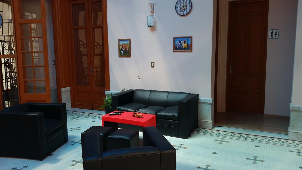 Posada Del Gaucho Hostel Montevideo Kültér fotó